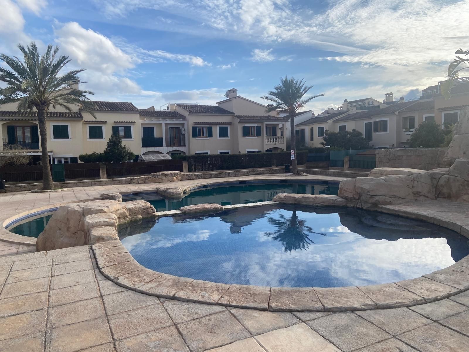 Swimming pool of Planta baja for sale in Marratxí  with Air Conditioner, Heating and Private garden