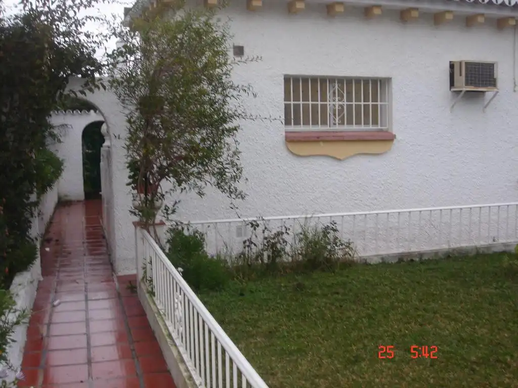 Houses for sale in Las Flores