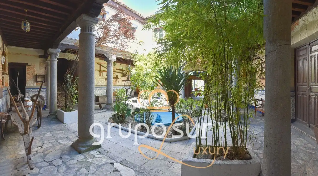 Garden of Country homes for sale in Olmedo  with Heating, Private garden and Parquet flooring