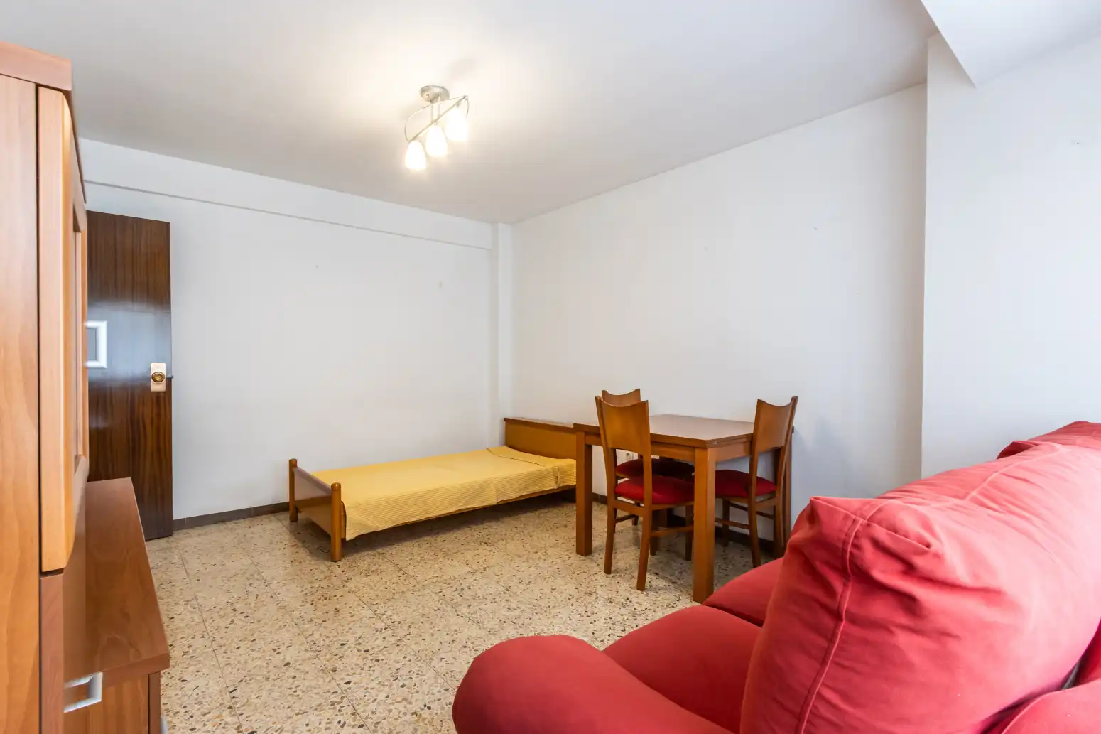Sala d'estar de Casa adosada en venda en Terrassa amb Aire condicionat, Calefacció i Terrassa