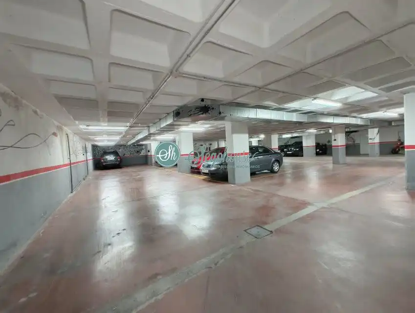 Parking de Piso en venta en Segovia con Aire acondicionado, Calefacción y Trastero
