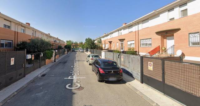 Casa adosada en Venta en Alovera