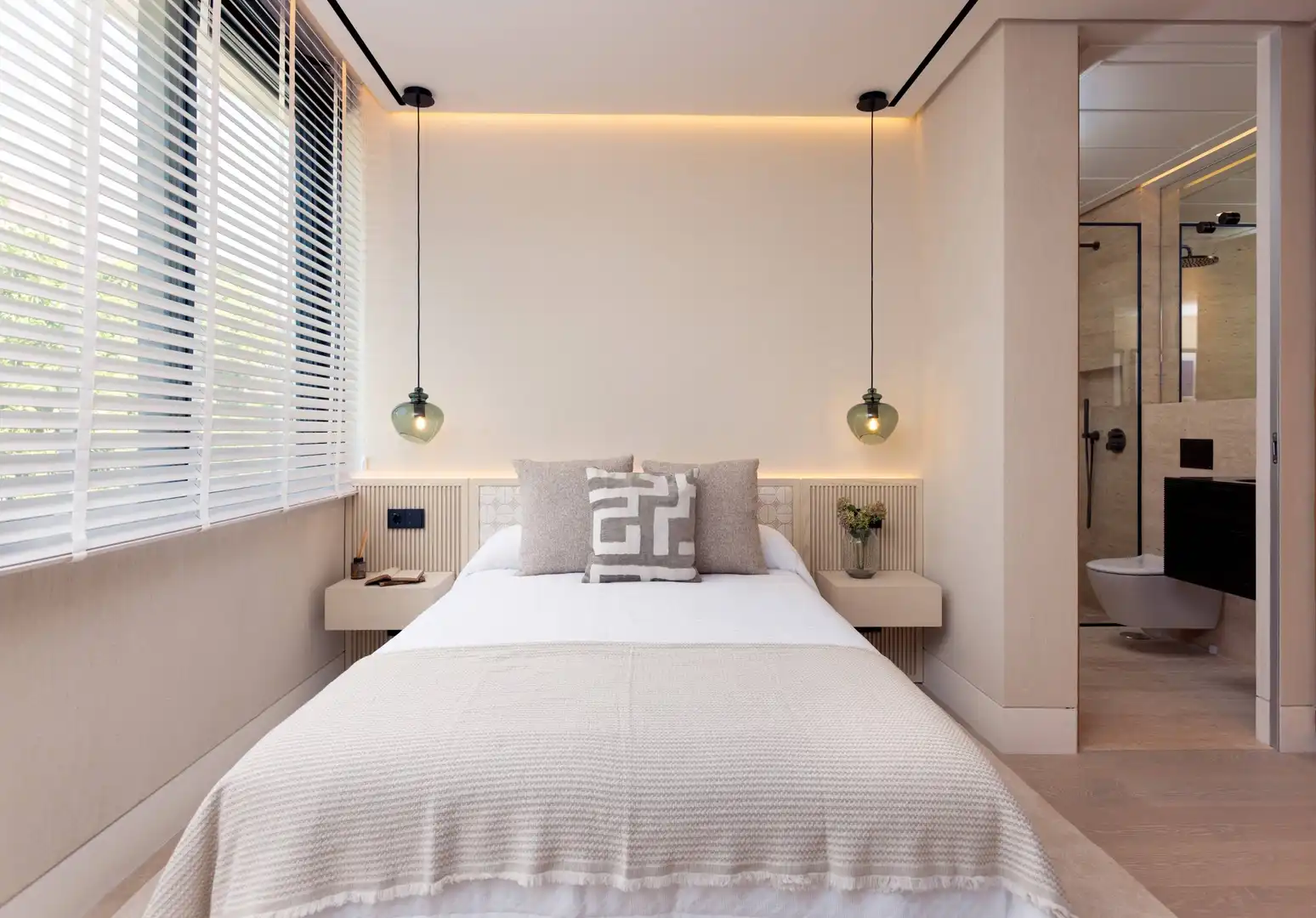 Dormitori de Apartament en venda en Estepona amb Aire condicionat, Calefacció i Terrassa