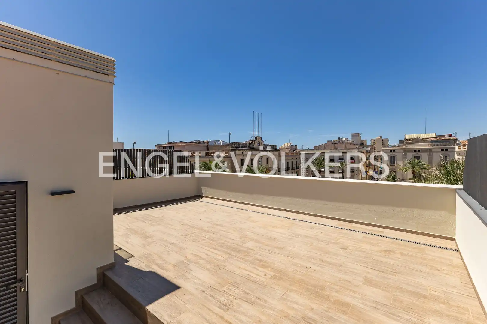 Terraza de Ático en venta en Vilanova i la Geltrú con Aire acondicionado, Calefacción y Terraza