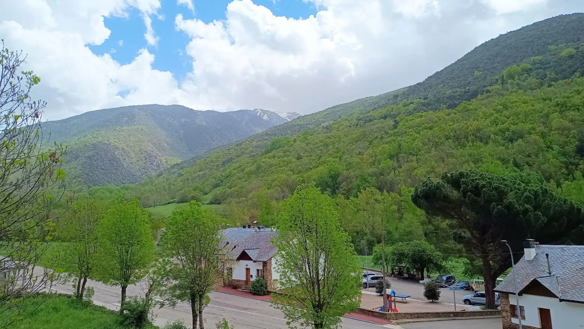 Vista exterior de Finca rústica en venta en Alins con Jardín privado