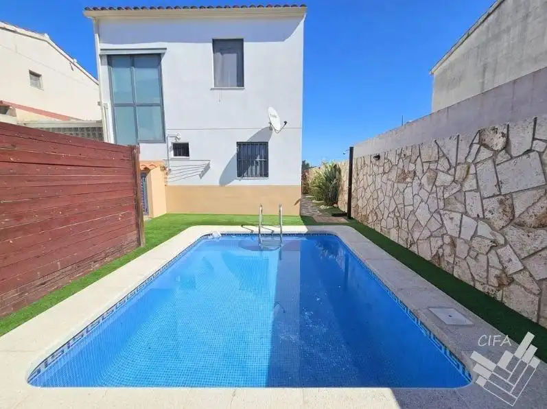 Piscina de Casa adosada en venta en Peñíscola / Peníscola con Calefacción, Jardín privado y Trastero