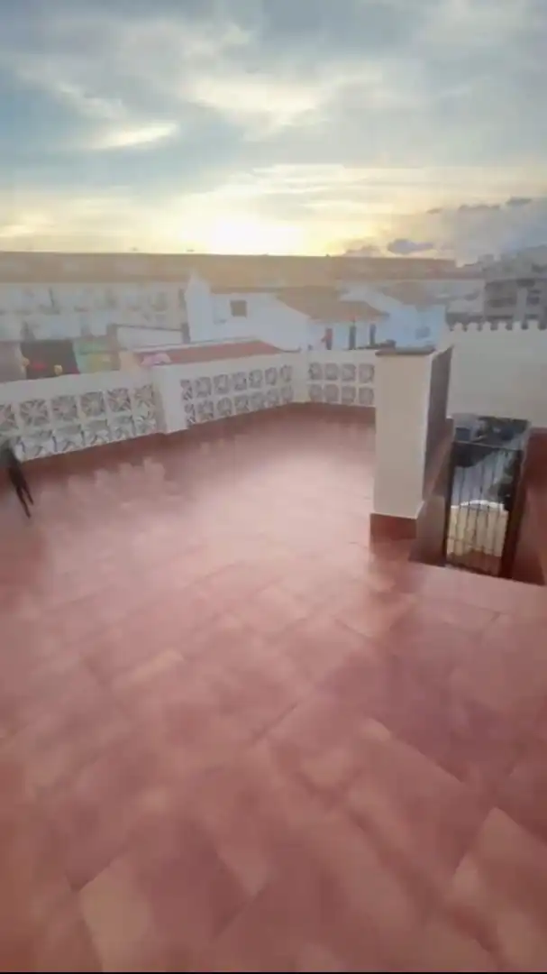 Piso de alquiler en Cártama con Terraza, Amueblado y Horno