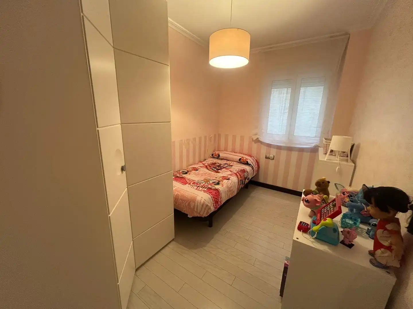 Habitación de Apartamento en venta en Yecla con Calefacción, Trastero y Amueblado