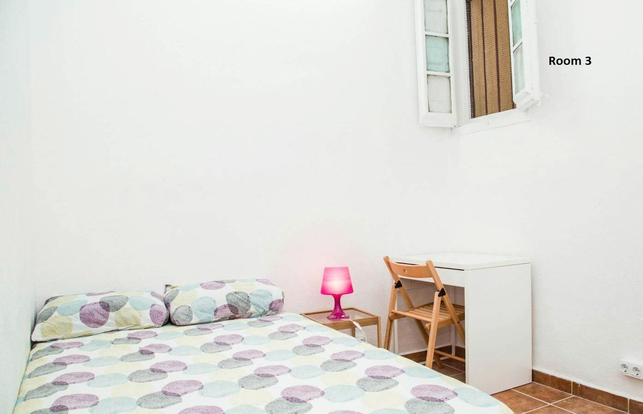 Dormitori de Pis per a compartir en  Barcelona Capital amb Moblat i Rentadora