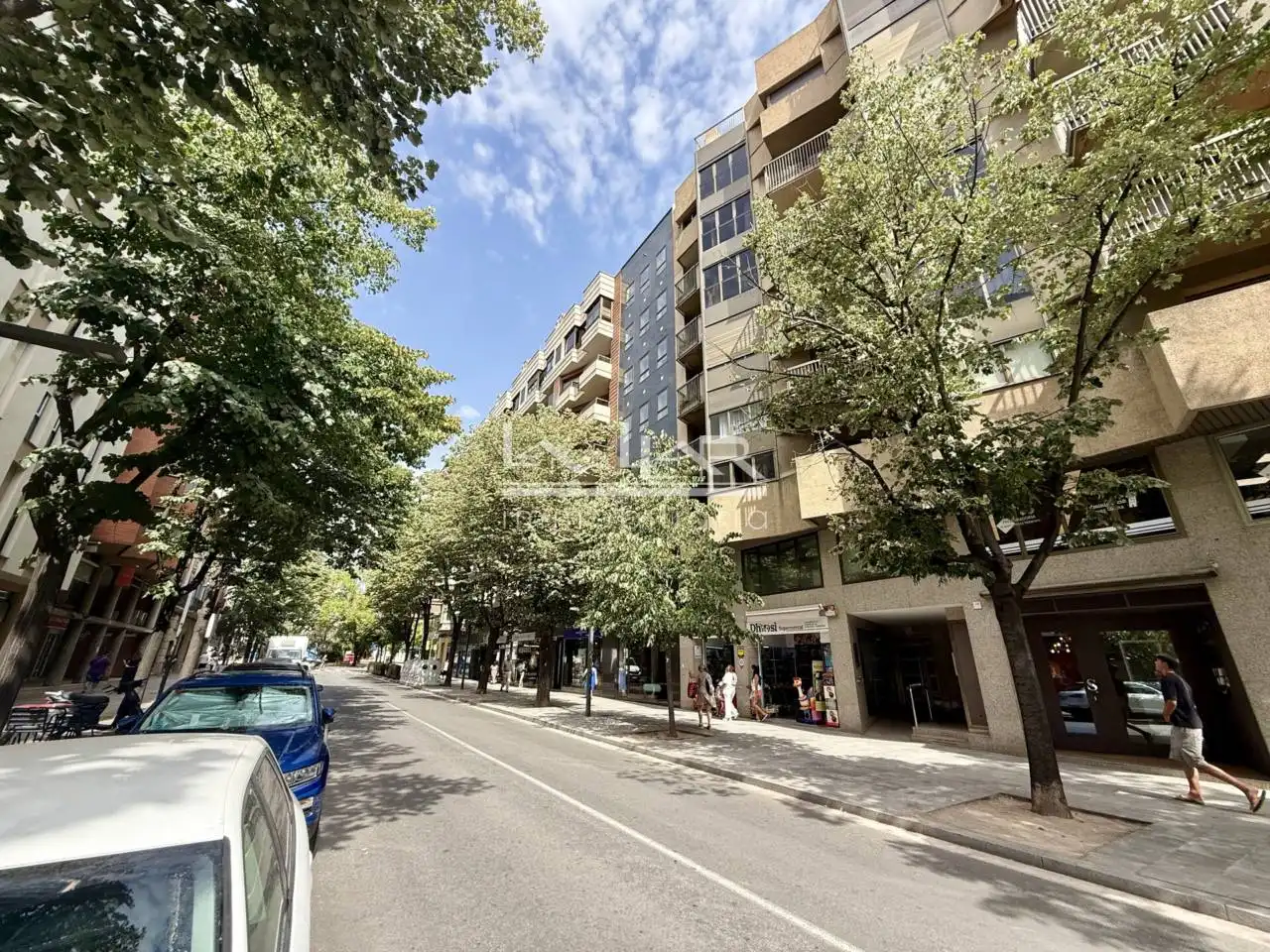 Vista exterior de Oficina de lloguer en Vic amb Aire condicionat i Calefacció