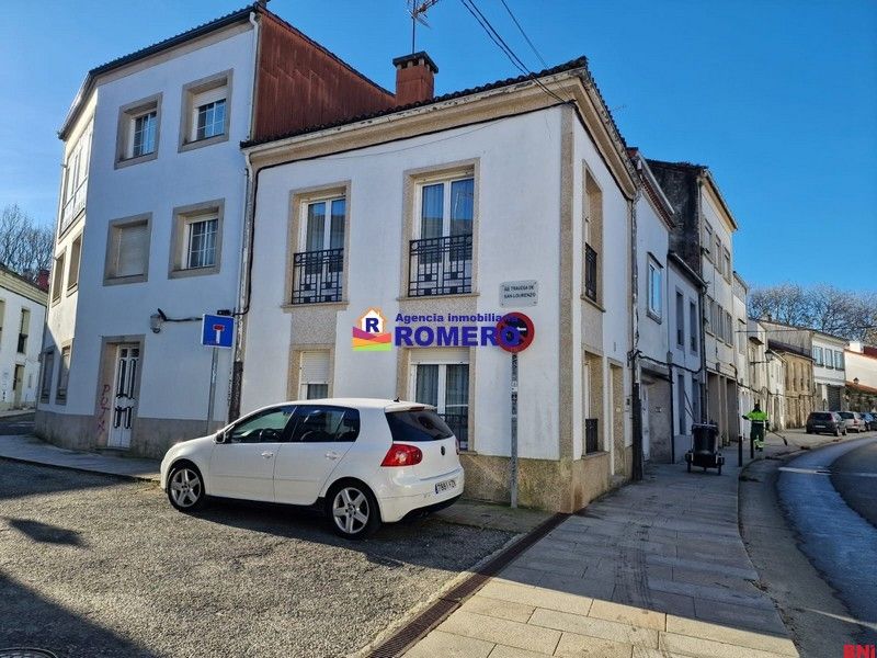 Exterior view of Single-family semi-detached for sale in Santiago de Compostela   with Furnished