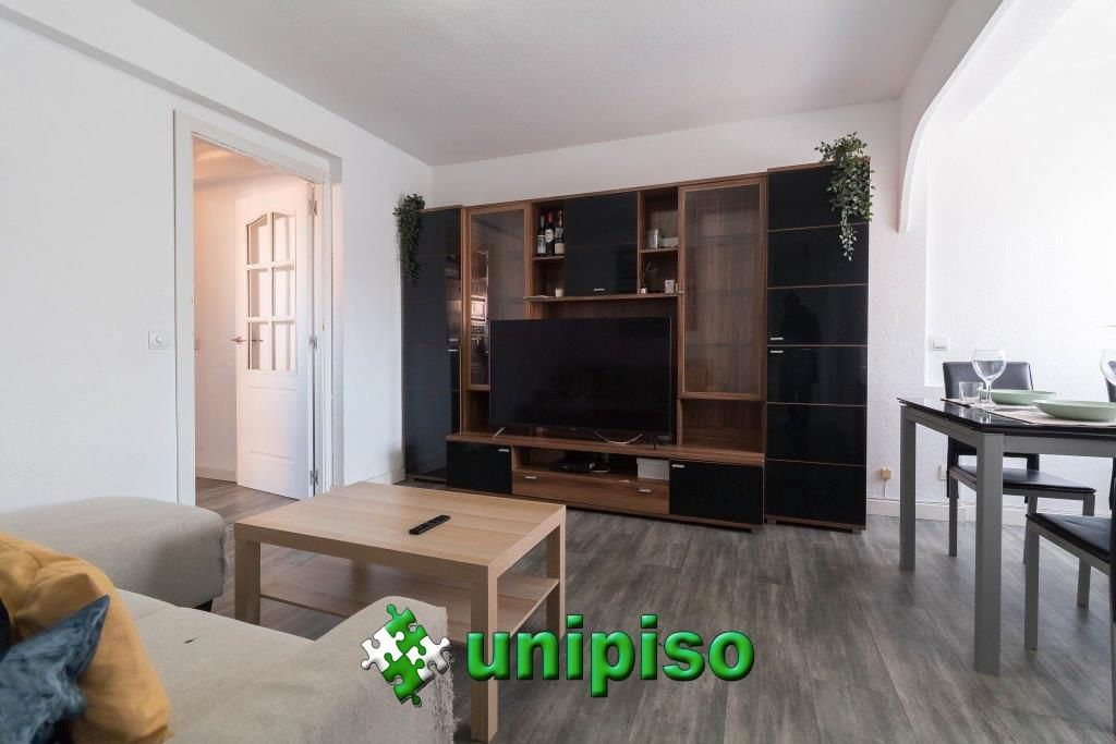 Sala d'estar de Pis en venda en Leganés amb Calefacció