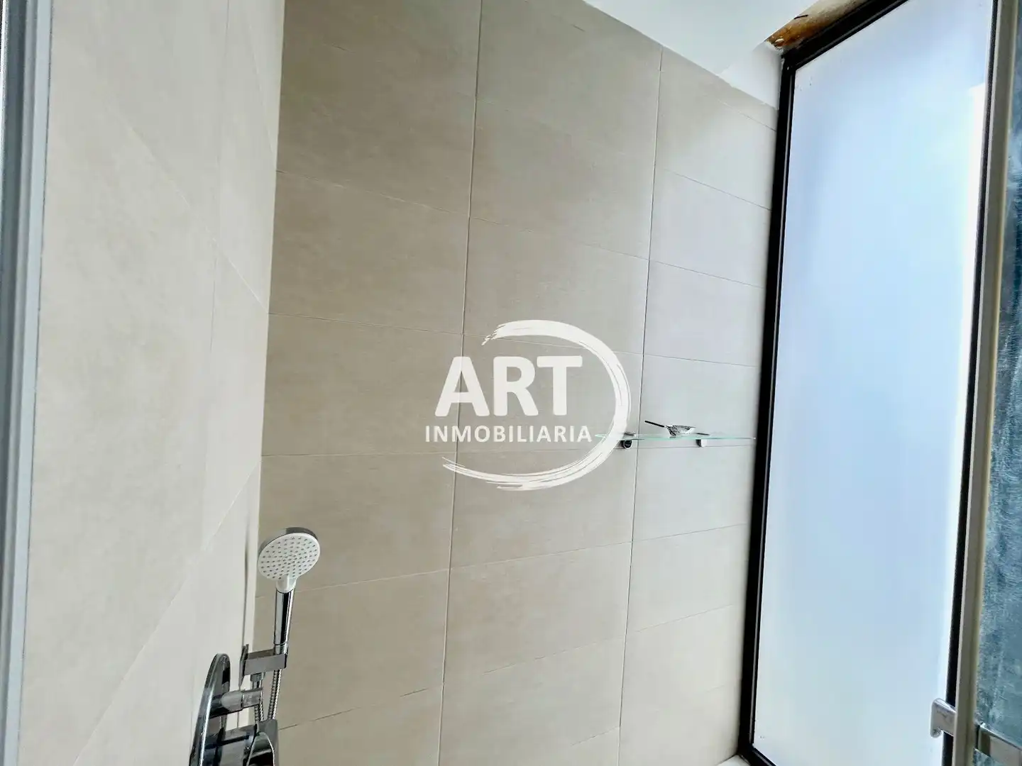 Bathroom of Houses for sale in L'Eliana  with Air Conditioner, Heating and Private garden