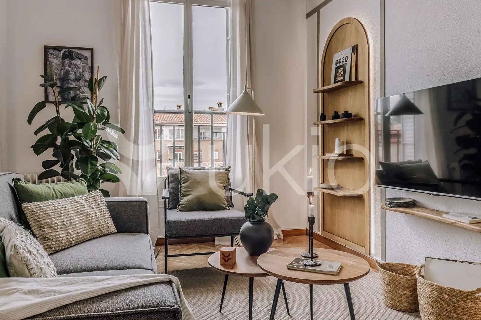 Sala d'estar de Apartament de lloguer en Madrid amb Aire condicionat, Calefacció i Moblat