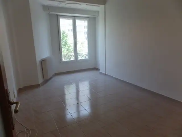 Schlafzimmer von Wohnung zur Miete in Madrid mit Heizung, Ofen und Waschmaschine