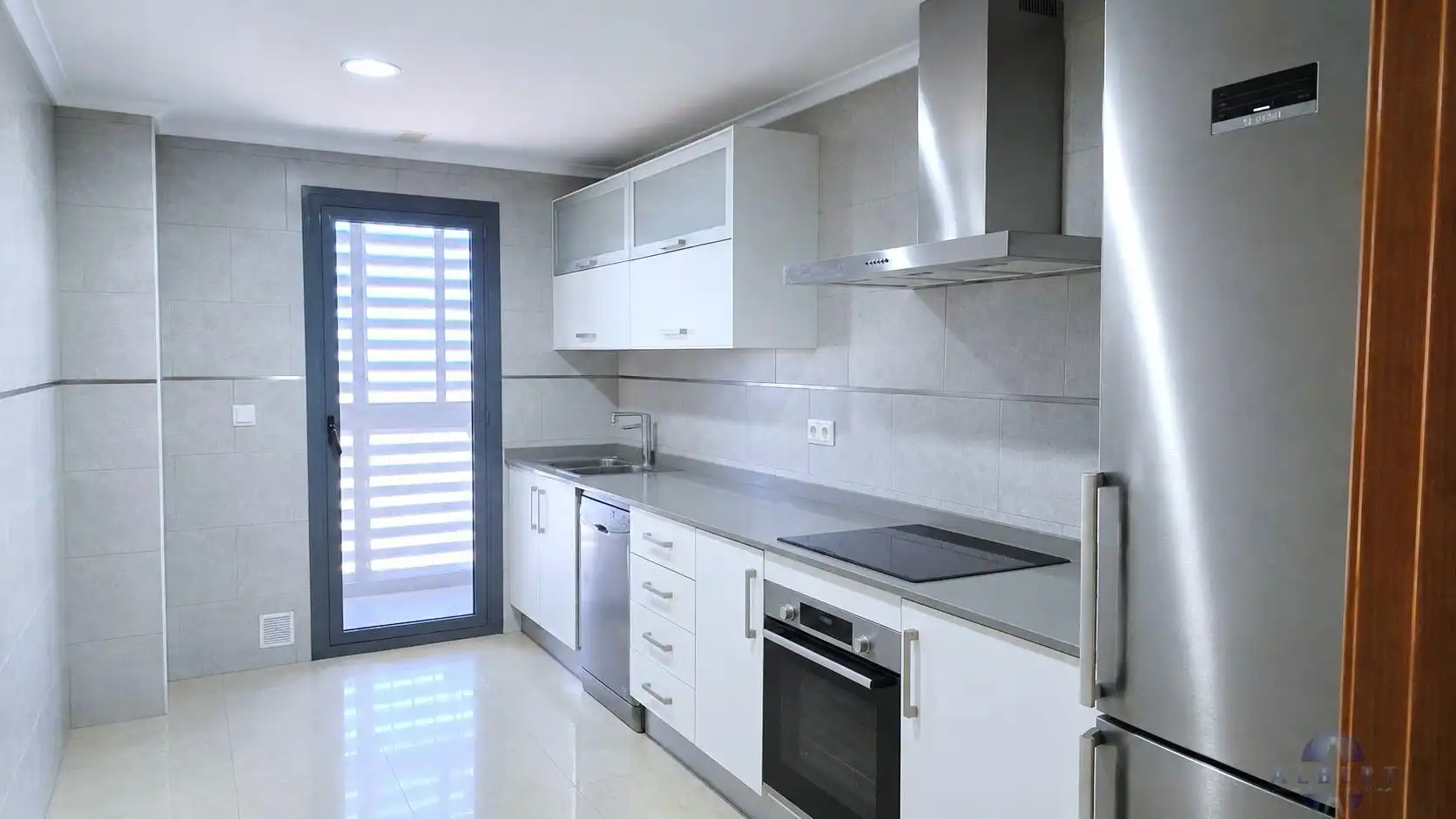 Kitchen of Flat for sale in Monóvar  / Monòver  with Air Conditioner and Storage room