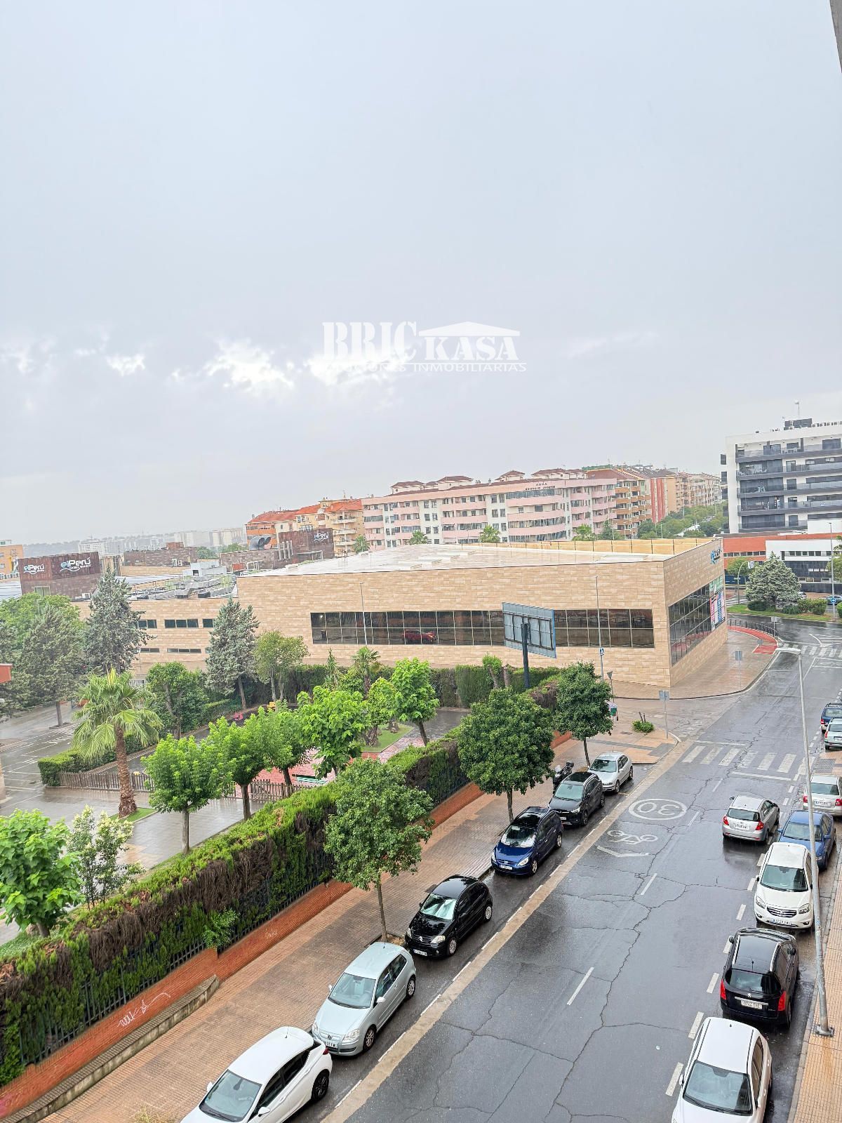 Vista exterior de Pis en venda en Cáceres Capital amb Aire condicionat i Terrassa