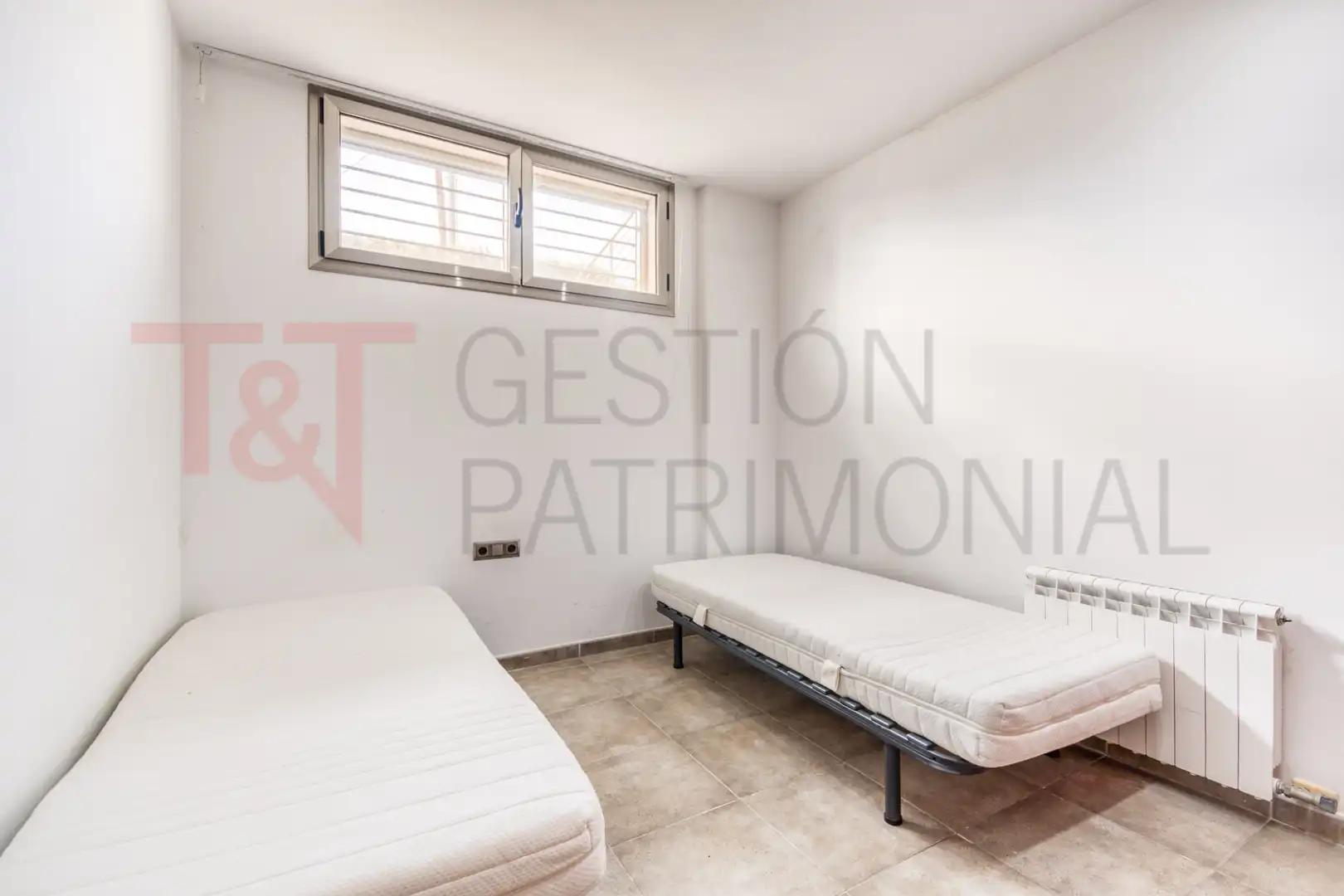 Dormitori de Casa o xalet en venda en Alella amb Aire condicionat, Calefacció i Jardí privat