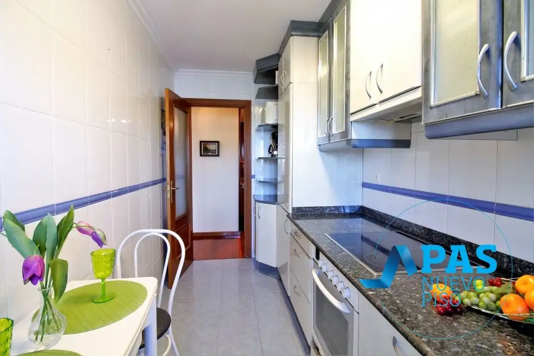 Flat for sale in Calle Justicia, Cuatro Caminos