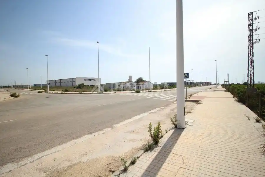 Terreny industrial en venda en Sagunto / Sagunt