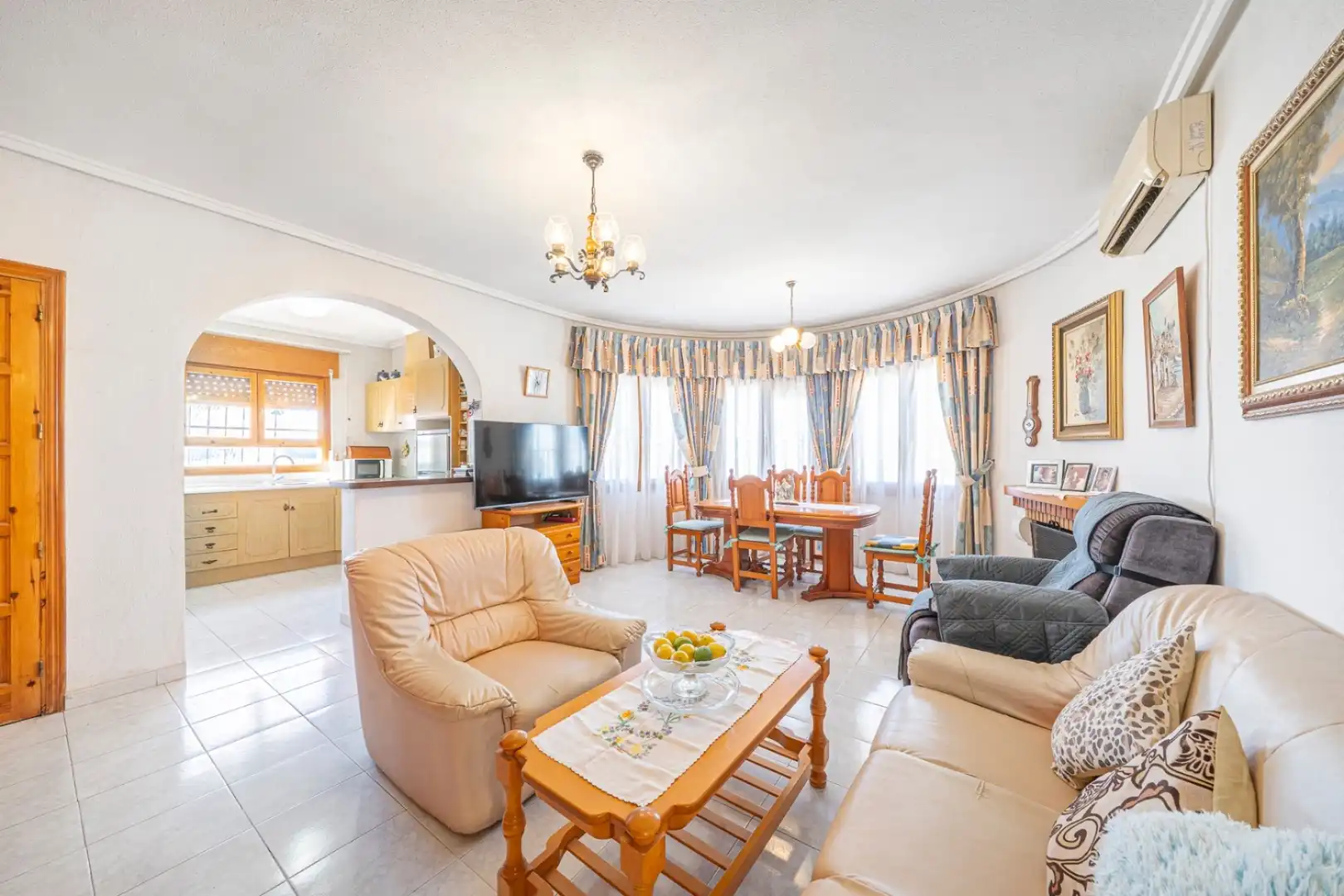Sala d'estar de Casa o xalet en venda en Ciudad Quesada