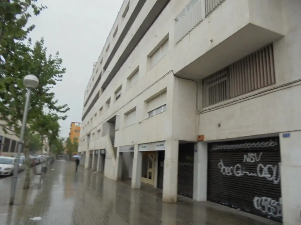 Flat with lift for sale in Av Barbera