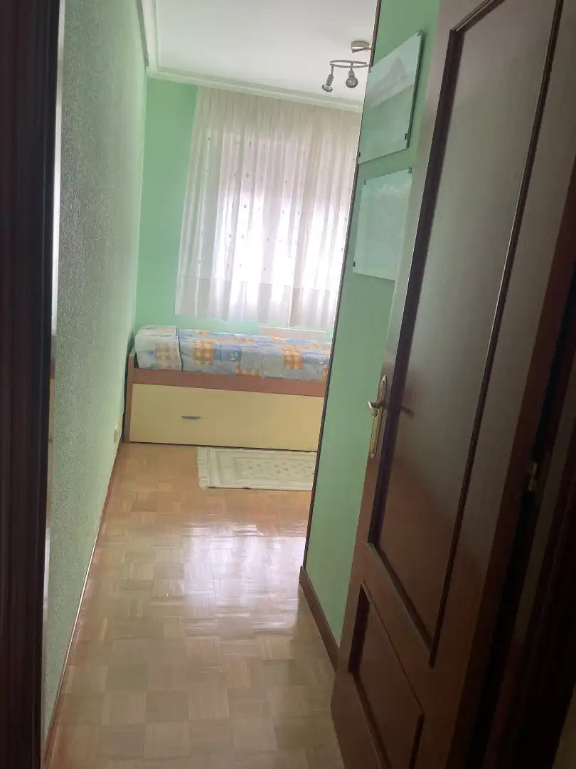 Bedroom of Flat for sale in Renedo