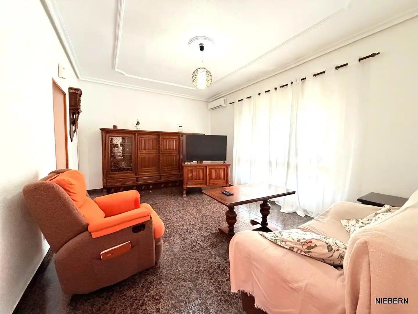 Sala d'estar de Casa o xalet de lloguer en Cartagena amb Aire condicionat, Terrassa i Moblat