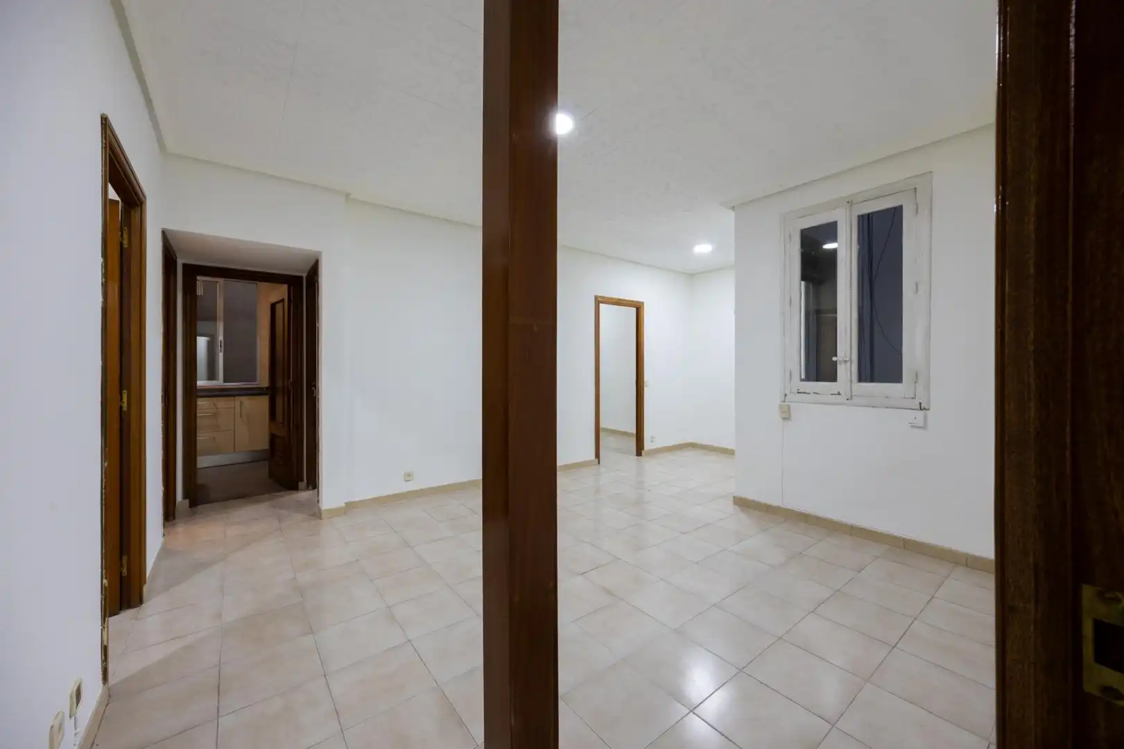 Flat for sale in Madrid  with Parquet flooring