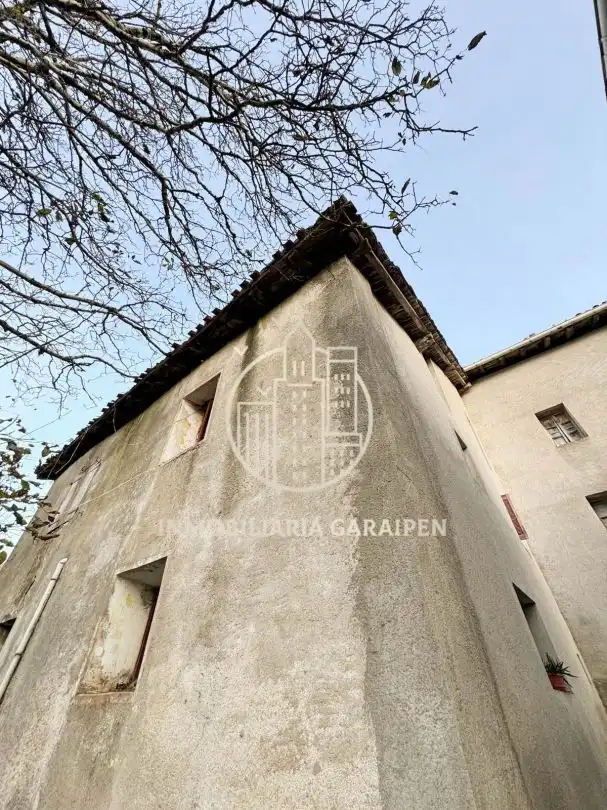 Vista exterior de Finca rústica en venda en Berastegi amb Balcó