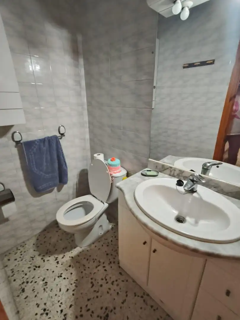 Baño de Piso en venta en Olesa de Montserrat con Terraza