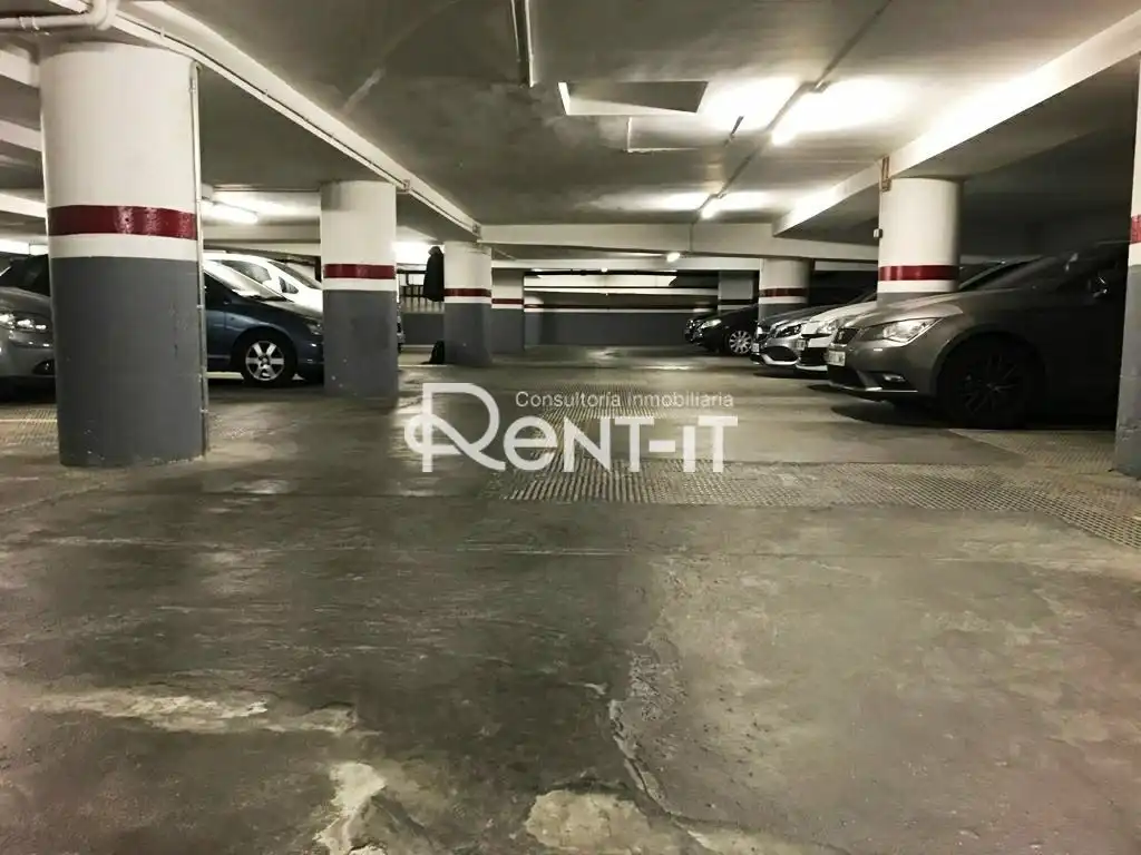 Parkplatz von Garage zum Verkauf in Barcelona