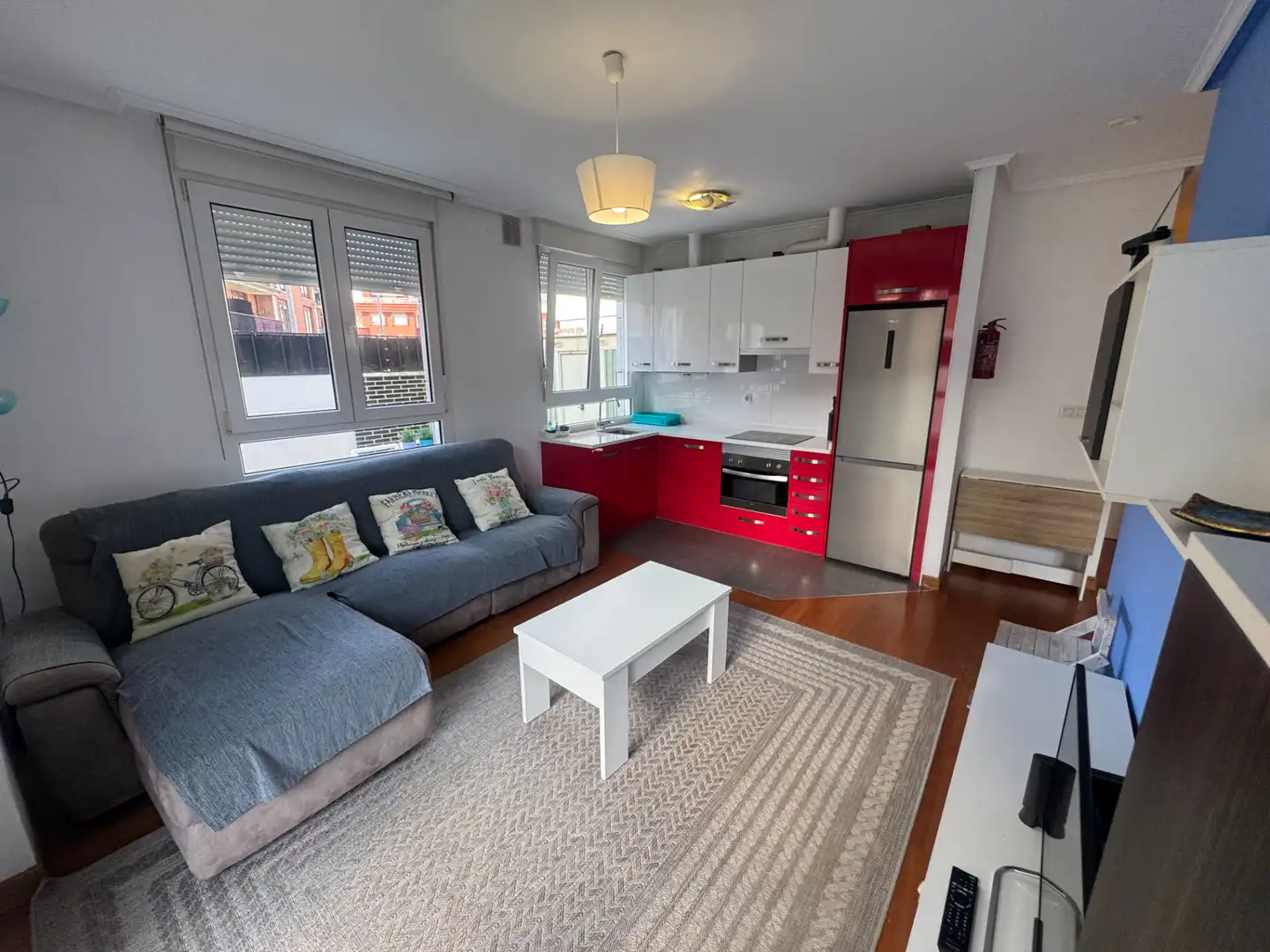 Sala de estar de Planta baja en venta en Castro-Urdiales con Calefacción, Jardín privado y Parquet