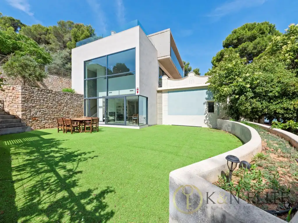 Houses for sale in Las Rotas / Les Rotes