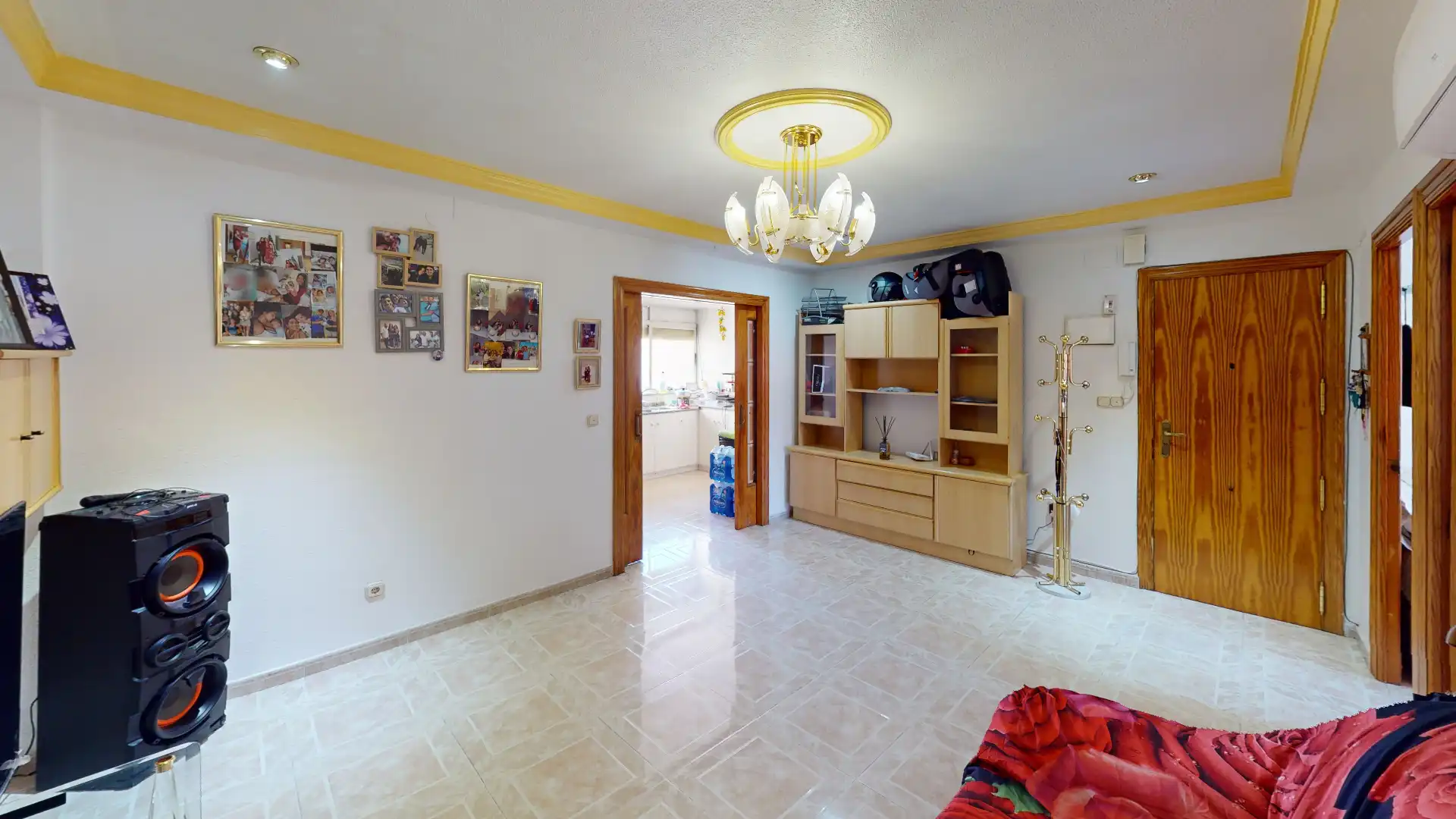 Sala d'estar de Pis en venda en Elche / Elx amb Aire condicionat, Moblat i Balcó