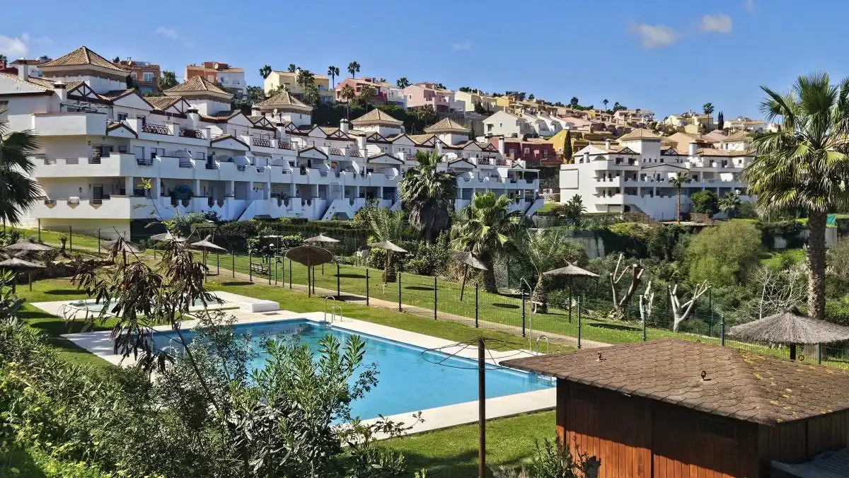 Garten von Wohnungen zum Verkauf in La Alcaidesa mit Klimaanlage, Heizung und Terrasse