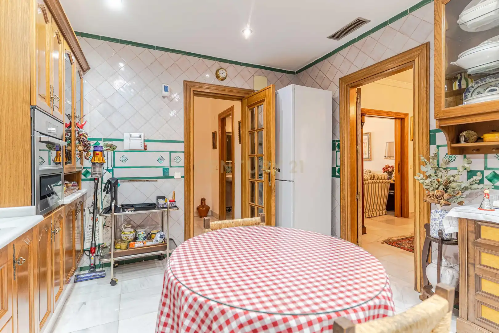 Cocina de Dúplex en venta en Granada con Aire acondicionado, Jardín privado y Trastero