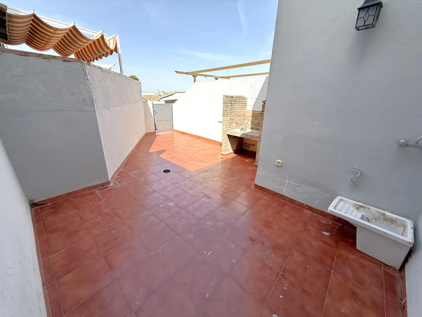 Terraza de Casa adosada en venta en Torrent con Terraza, Trastero y Piscina comunitaria