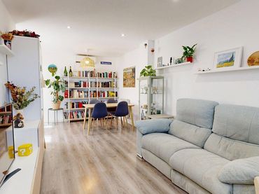 Piso con balcón en venta en Calle LAPUENTE, SANTIAGO 10