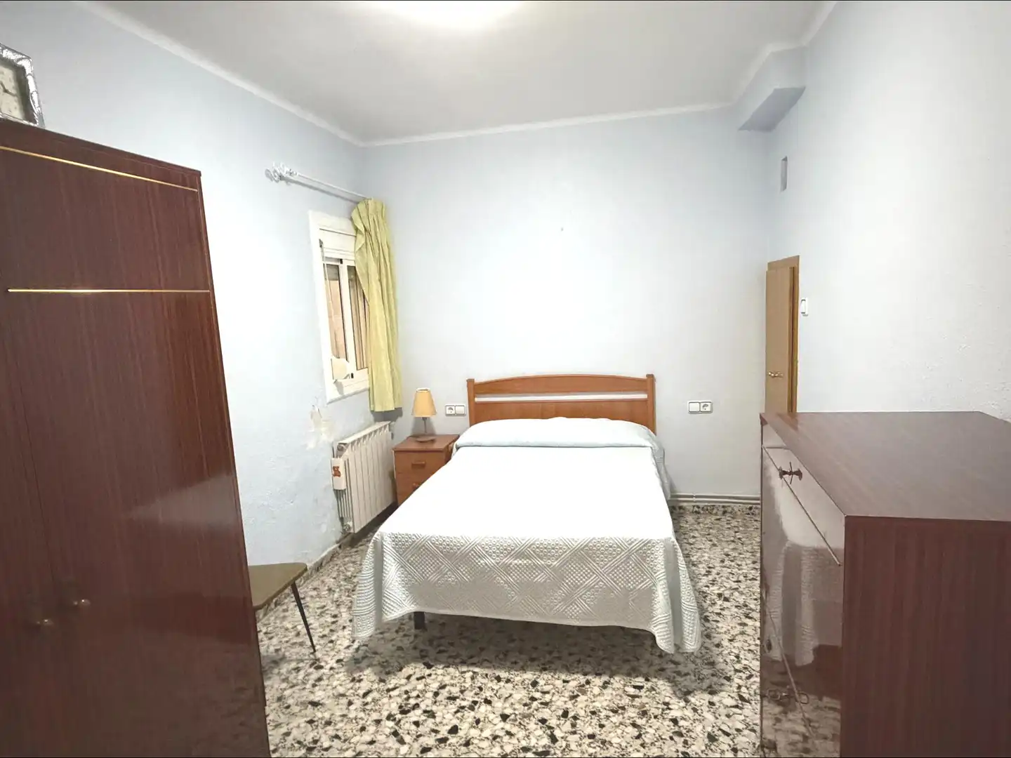 Schlafzimmer von Erdgeschoss zum Verkauf in Centre