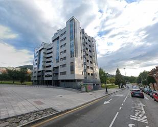 Vista exterior de Pis en venda en Oviedo  amb Calefacció, Terrassa i Traster