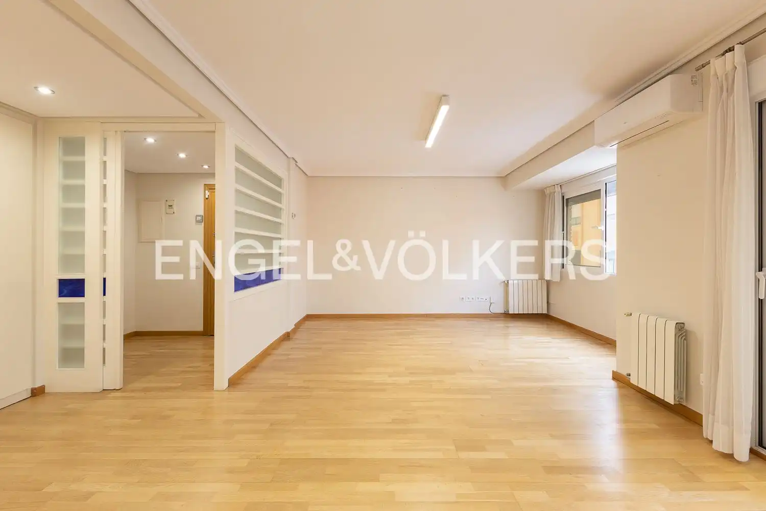 Piso en venta en Valencia con Aire acondicionado, Calefacción y Balcón