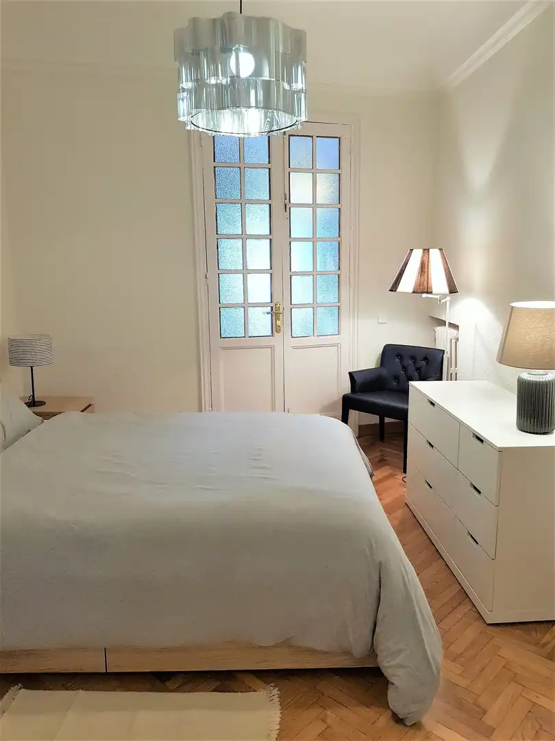 Flat for rent in Plaza de Santa Ana, Cortes - Huertas