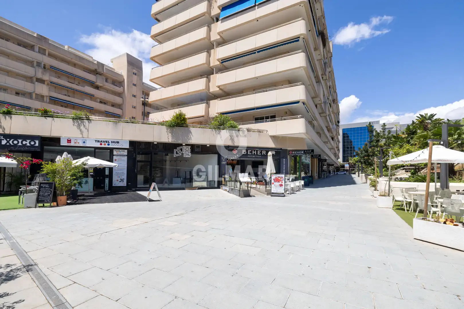 Vista exterior de Pis en venda en Marbella amb Calefacció, Piscina i Balcó