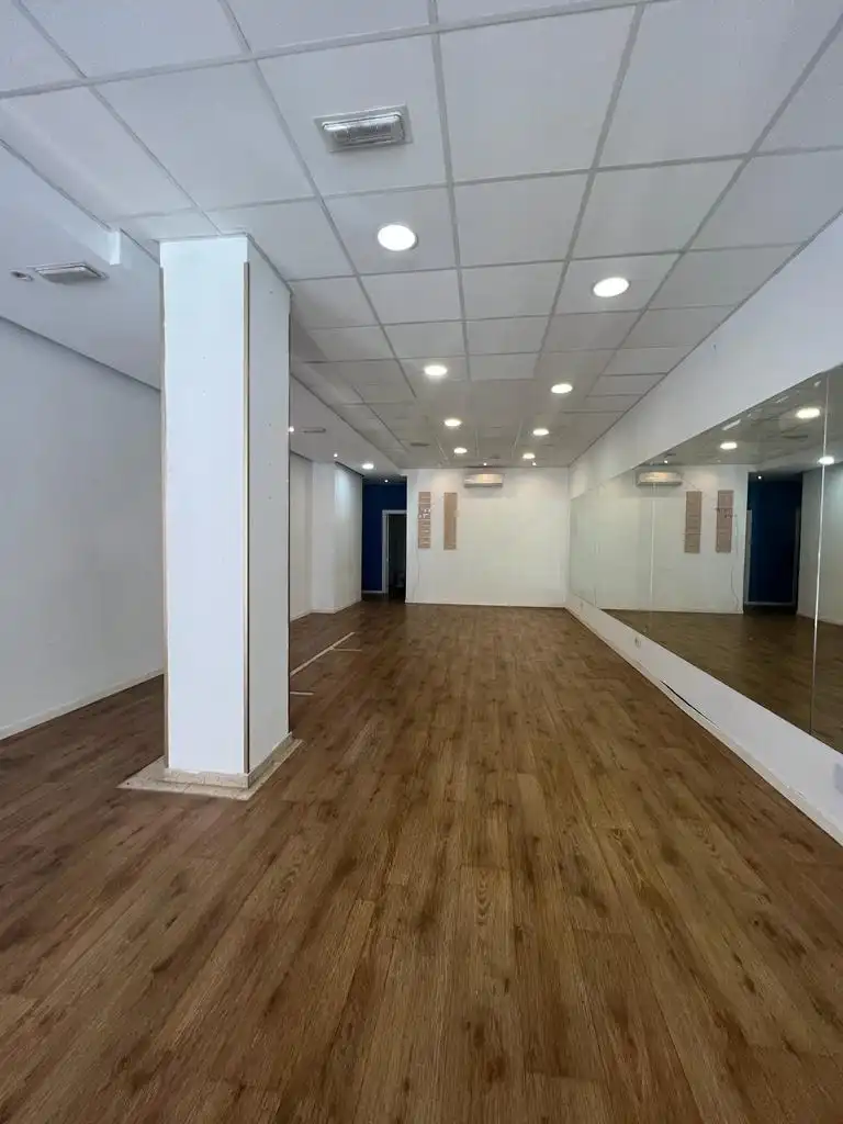 Local comercial en venda a Centro Urbano