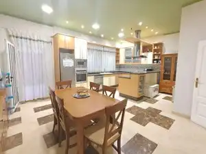 Cuina de Casa adosada en venda en Valencia amb Aire condicionat, Calefacció i Parquet