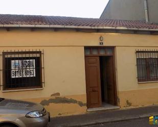 Vista exterior de Casa o xalet en venda en San Justo de la Vega