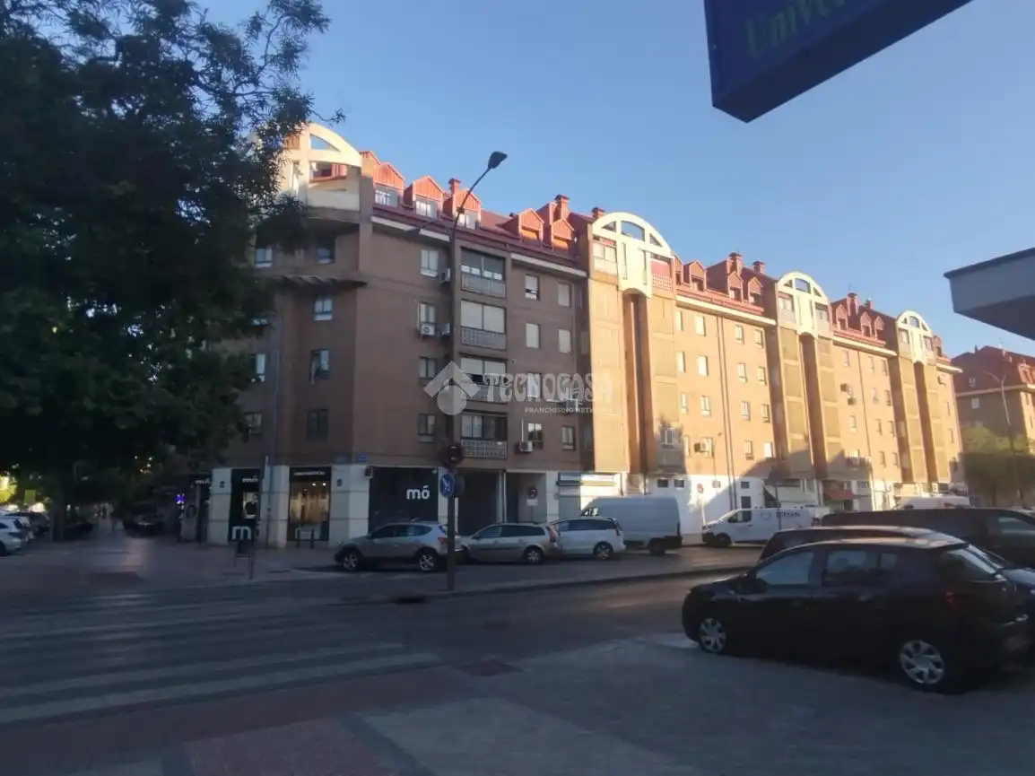 Vista exterior de Pis en venda en Móstoles