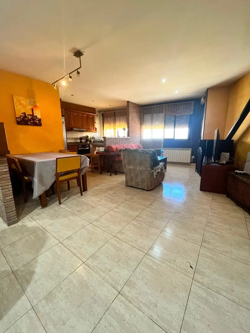 Sala d'estar de Pis en venda en Sant Joan de Moró amb Aire condicionat i Moblat