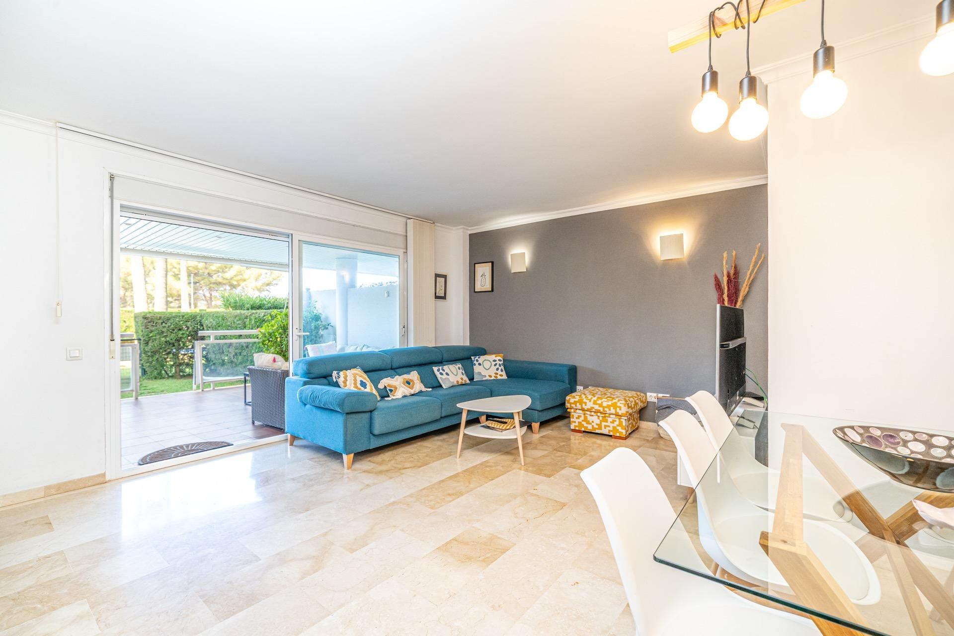 Living room of Planta baja for sale in Llucmajor  with Air Conditioner, Private garden and Terrace